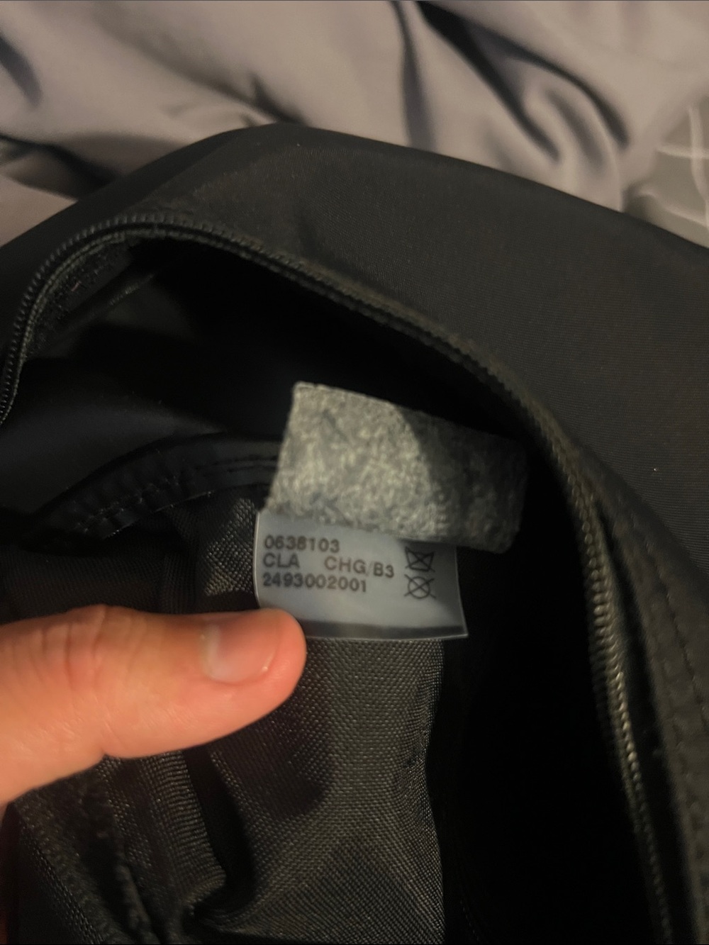 Longchamp Black Nylon Hobo Shoulder Bag - Picture 11 of 13